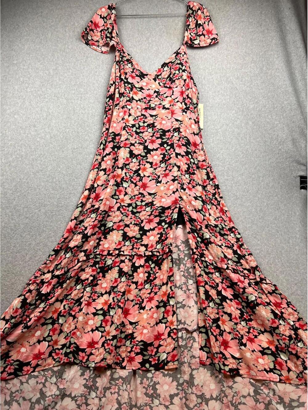 Women Summer Maxi Dress Size XXL Rewind V-Neck Strappy Back Flowy Feminine Boho